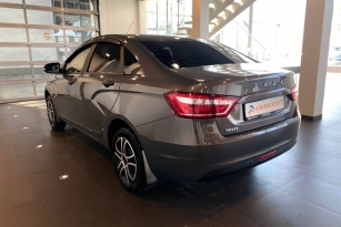 LADA VESTA