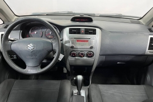 SUZUKI LIANA