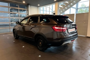 LADA VESTA