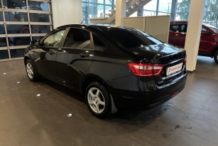 LADA VESTA