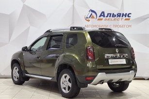 RENAULT DUSTER