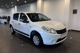 RENAULT SANDERO