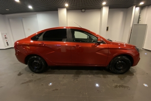 LADA VESTA