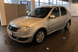 RENAULT LOGAN