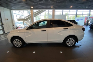 LADA VESTA