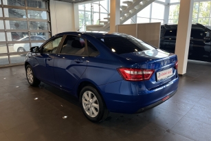 LADA VESTA