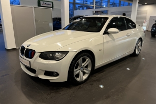 BMW 325 I A