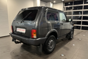 LADA 2121 (4X4)