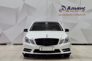 MERCEDES-BENZ A180D