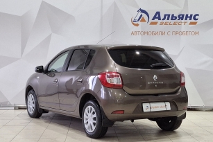 RENAULT SANDERO