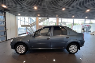 RENAULT LOGAN