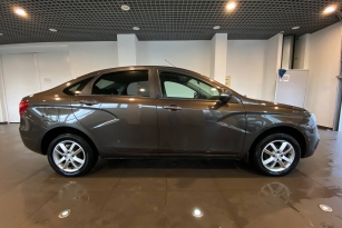 LADA VESTA