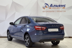 LADA VESTA