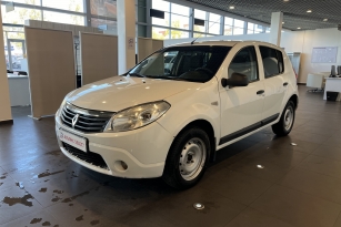 RENAULT SANDERO