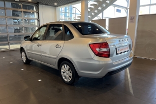 LADA GRANTA