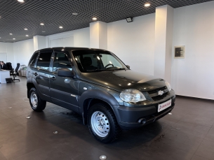 CHEVROLET NIVA