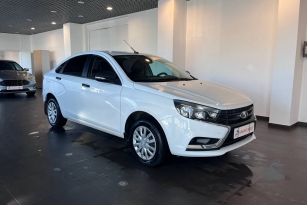 LADA VESTA