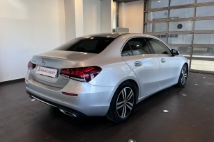 MERCEDES-BENZ A160