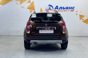 RENAULT DUSTER