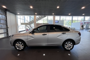 LADA VESTA