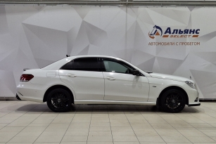 MERCEDES-BENZ A180D