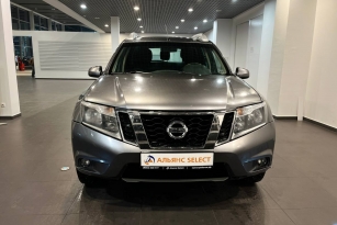 NISSAN TERRANO