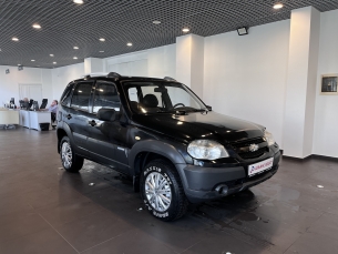 CHEVROLET NIVA