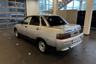 LADA 2110