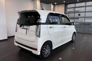 HONDA N-WGN
