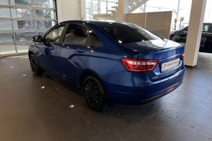 LADA VESTA