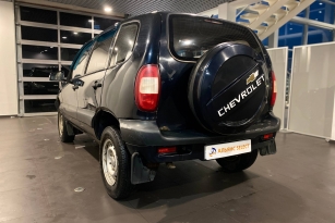 CHEVROLET NIVA