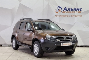 RENAULT DUSTER