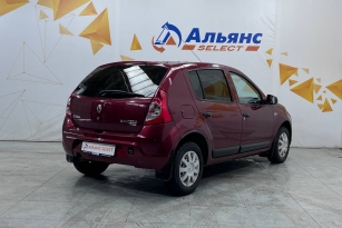 RENAULT SANDERO