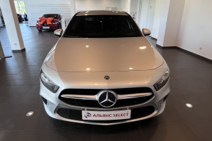 MERCEDES-BENZ A160