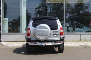 CHEVROLET NIVA