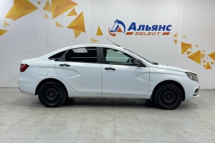LADA VESTA