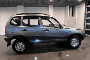 ШЕВРОЛЕ NIVA
