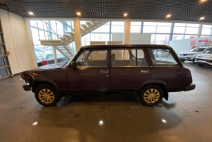 LADA 2104