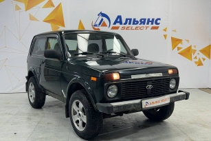 LADA 2121