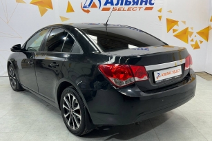 CHEVROLET CRUZE