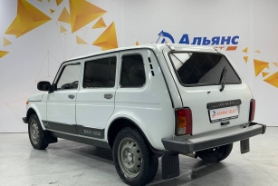 LADA 2131