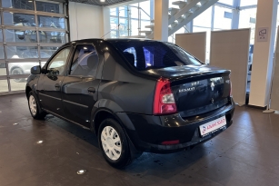 RENAULT LOGAN