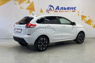 LADA XRAY