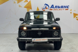 LADA 2121