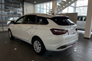 LADA VESTA