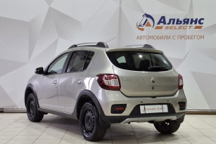 RENAULT SANDERO