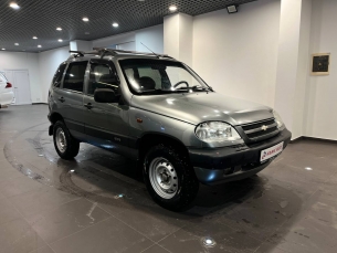 CHEVROLET NIVA