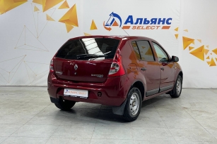 RENAULT SANDERO