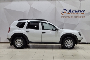 RENAULT DUSTER