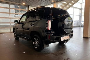 LADA NIVA TRAVEL
